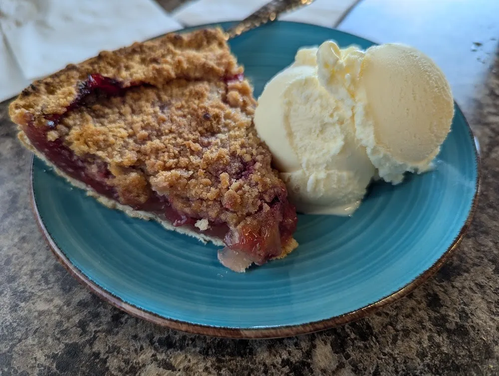 Peach-Raspberry Pie & Ice Cream